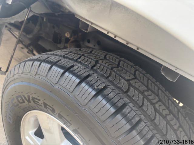Used 2013 Ford F150 XLT w/ Mid Equipment Group RWD image 34
