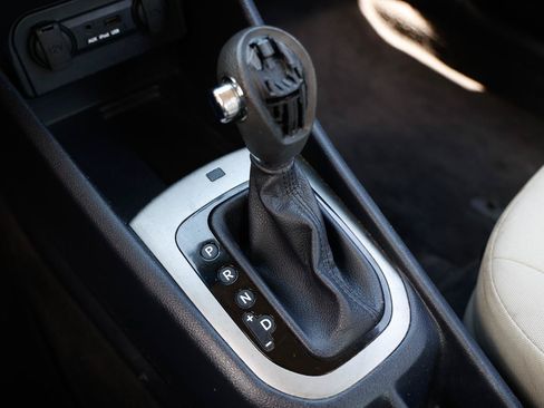 Used 2013 Kia Rio LX w/ PWR Pkg FWD image 36