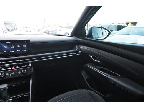 Certified 2026 Hyundai Santa Cruz SE FWD image 12