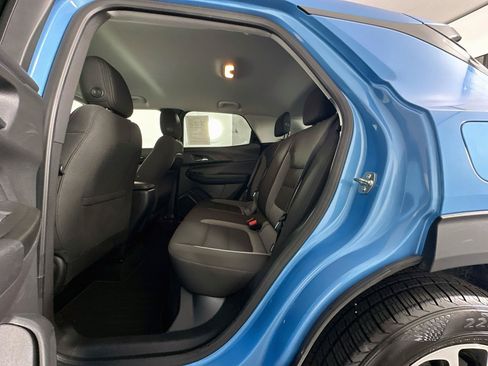 Used 2025 Chevrolet TrailBlazer LT FWD image 26