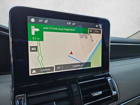 Used 2018 Lincoln Navigator Select w/ Technology Package image 13