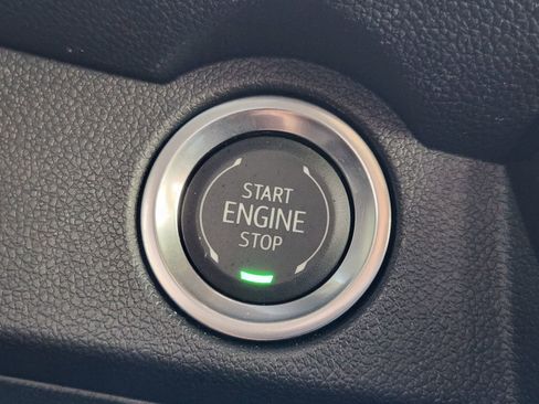 Used 2024 Chevrolet Traverse LT w/ Midnight/Sport Edition image 23