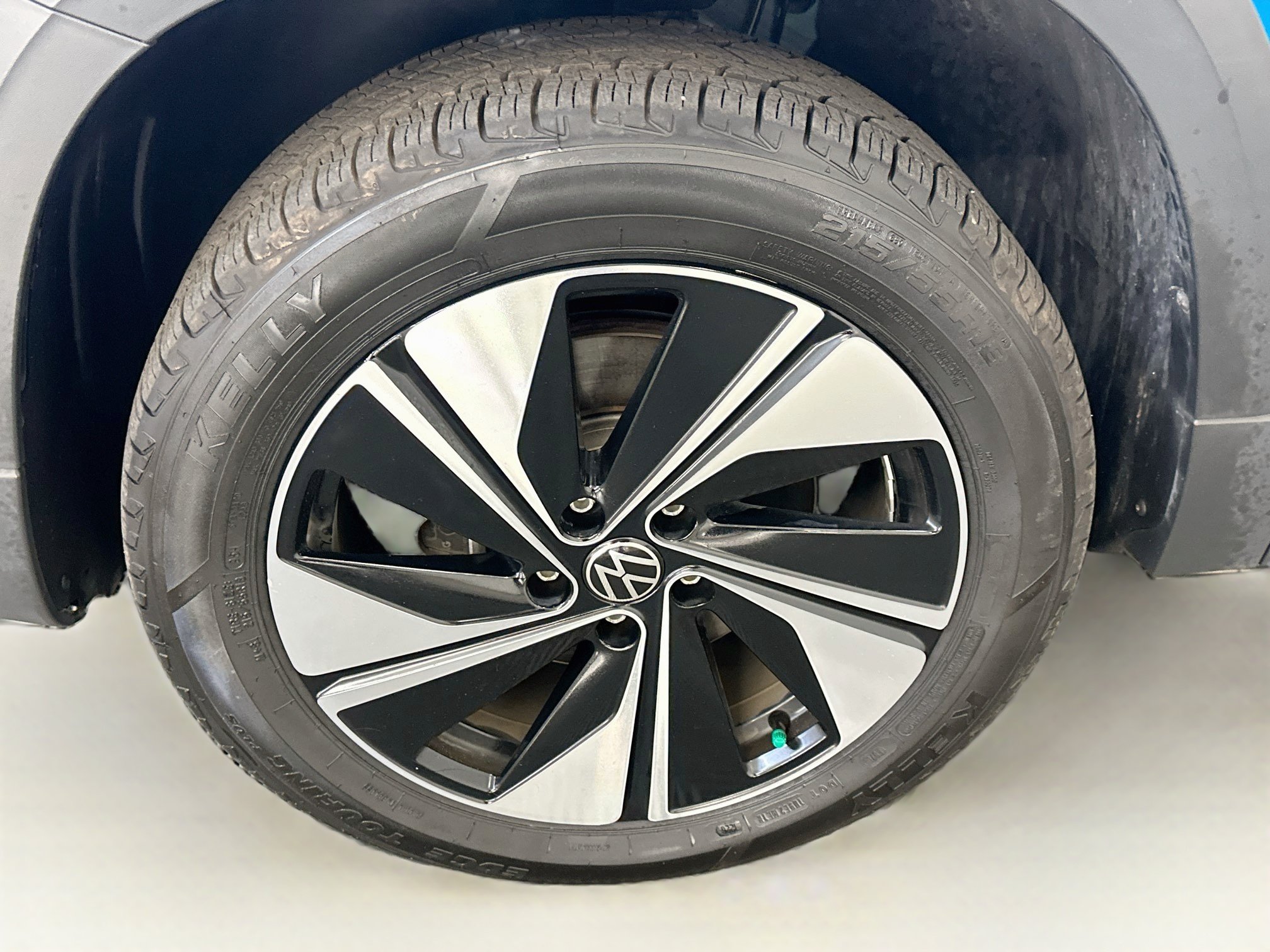 Used 2024 Volkswagen Taos SE AWD/4WD image 11