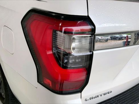 Used 2019 Ford Expedition Max Limited w/ Driver Assistance Package RWD image 13