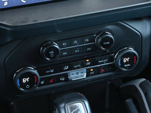 Used 2023 Ford Bronco Outer Banks image 21