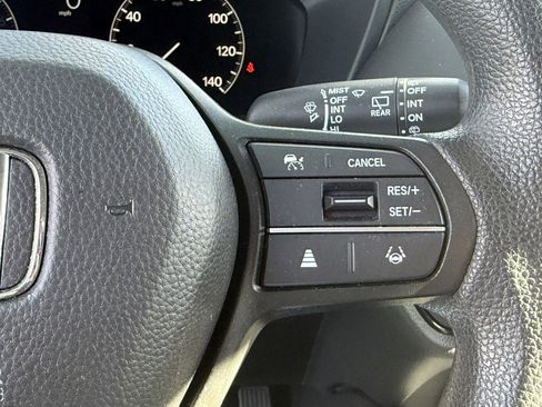 Used 2025 Honda HR-V LX image 16