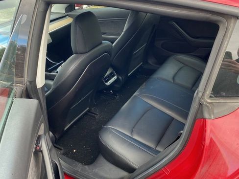 Used 2019 Tesla Model 3 Mid Range image 14