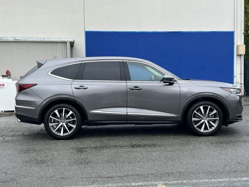 Certified 2025 Acura MDX FWD w/ Technology Package image 2