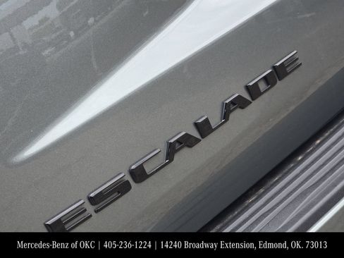 Used 2024 Cadillac Escalade Sport Platinum w/ LPO, ONYX Package AWD/4WD image 7