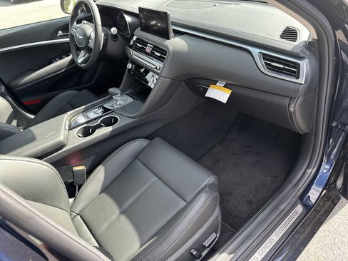 New 2026 Genesis G70 2.5T image 25