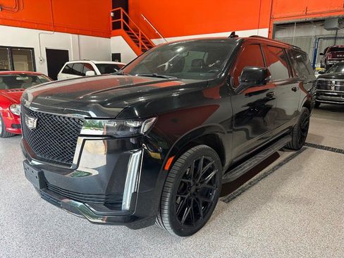 Used 2021 Cadillac Escalade ESV Sport AWD/4WD image 7