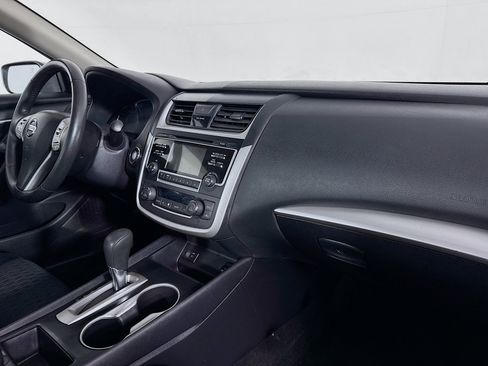 Used 2017 Nissan Altima 2.5 SV image 29