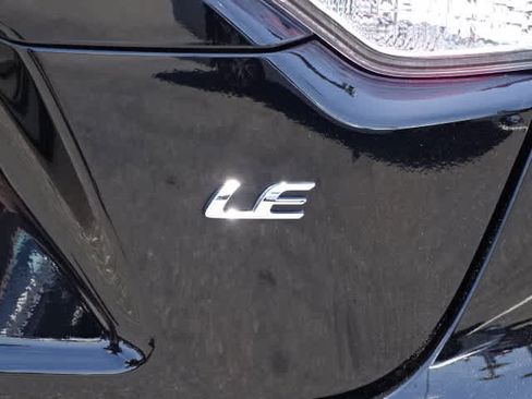 Used 2026 Toyota Corolla LE FWD image 11