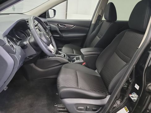 Used 2020 Nissan Rogue SV AWD/4WD image 12
