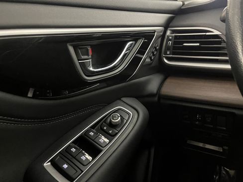 Used 2021 Subaru Outback Limited image 25