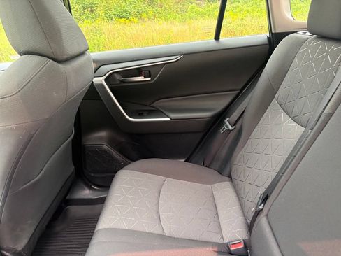 Used 2020 Toyota RAV4 XLE w/ Convenience Package AWD/4WD image 44