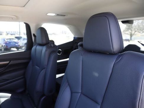 New 2026 Subaru Ascent Touring AWD/4WD image 17