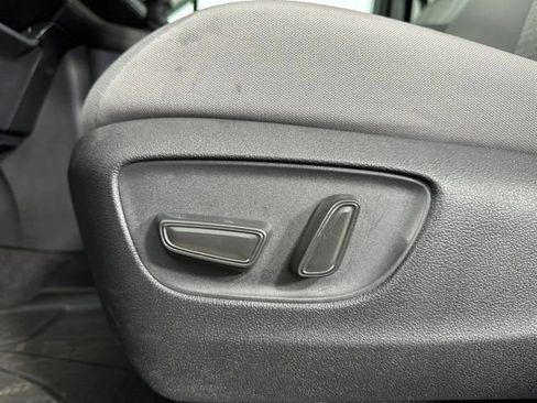 Used 2025 Toyota Sienna LE AWD/4WD image 22