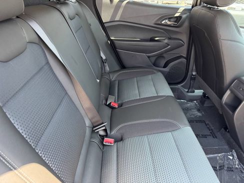 New 2026 Chevrolet Trax LT w/ Midnight Edition FWD image 10