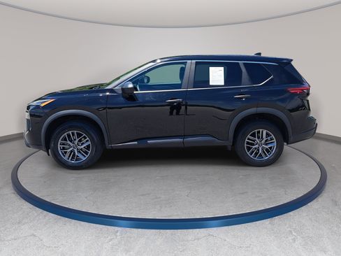 Used 2024 Nissan Rogue S AWD/4WD image 8