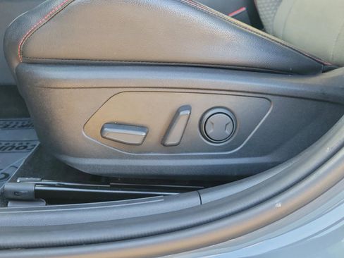 Certified 2022 Hyundai Elantra N Line image 11