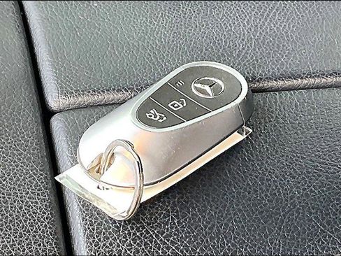 Used 2023 Mercedes-Benz EQE 350+ 4MATIC SUV image 34