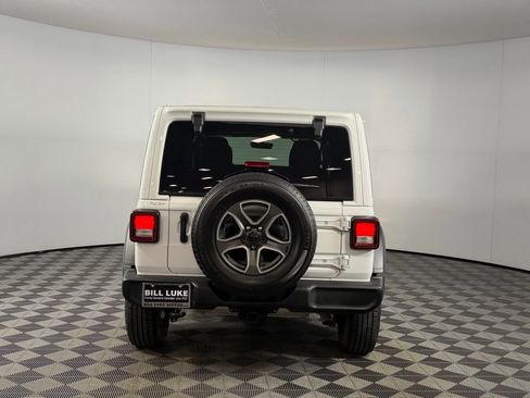 Used 2022 Jeep Wrangler Unlimited Sport w/ Sun And Sound Package AWD/4WD image 7