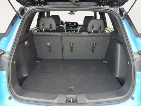 Used 2024 Chevrolet TrailBlazer RS w/ Driver Confidence Package image 29