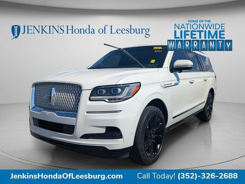 Used 2023 Lincoln Navigator L Reserve AWD/4WD image 6