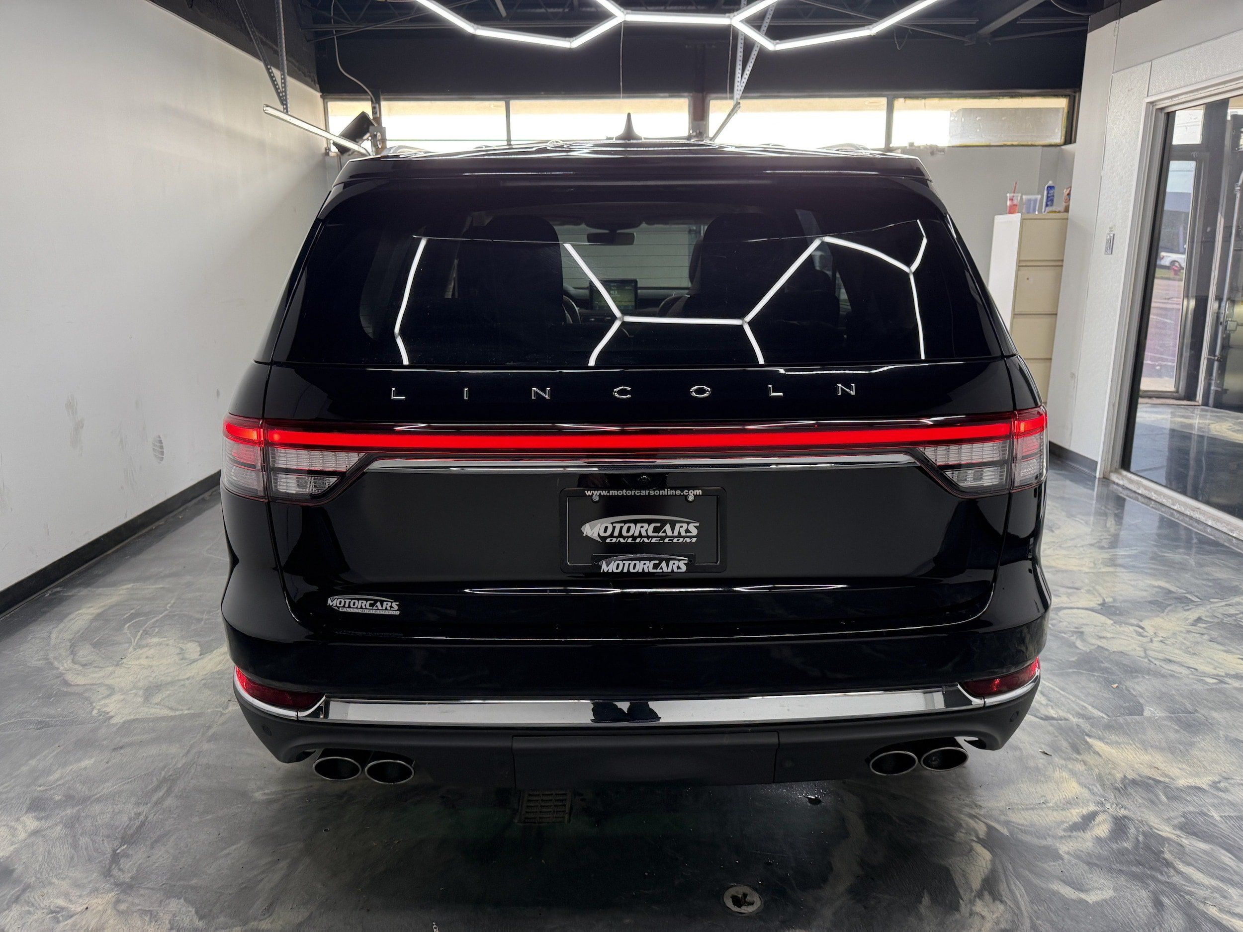 Used 2021 Lincoln Aviator Reserve w/ Equipment Group 201A AWD/4WD image 4