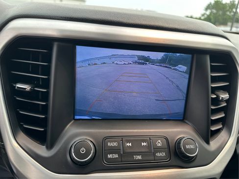 Used 2019 GMC Acadia SLT AWD/4WD image 16