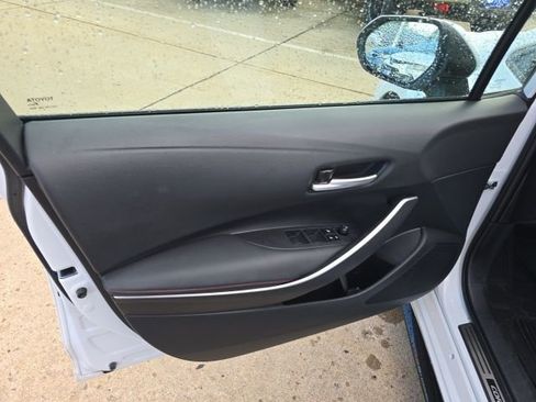 Used 2024 Toyota Corolla SE image 11