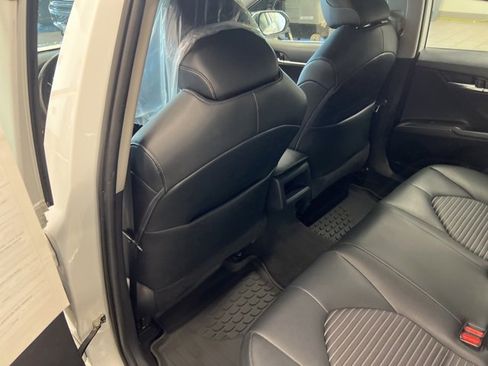 Used 2021 Toyota Camry SE w/ Cold Weather Package image 24