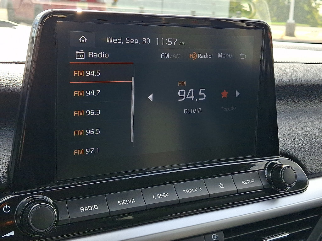 Used 2024 Kia Forte LXS w/ LXS Technology Package FWD image 3
