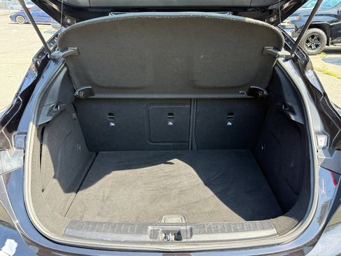 Used 2018 INFINITI QX30 FWD image 22