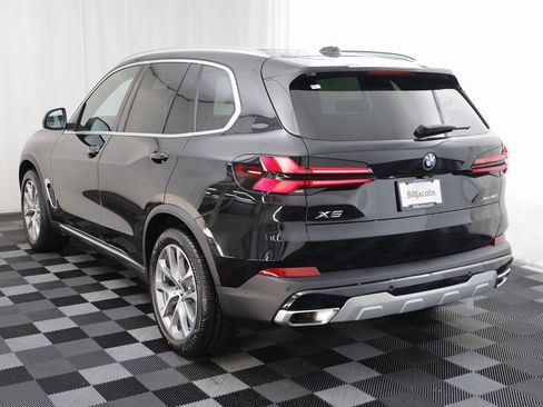 New 2026 BMW X5 xDrive40i w/ Climate Comfort Package image 16