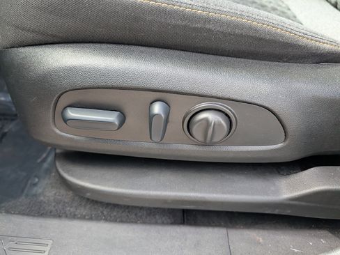 Used 2024 Chevrolet Equinox LT image 10