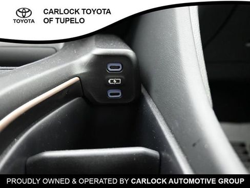 Used 2023 Toyota Crown Limited image 14