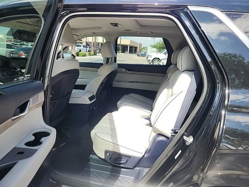 Used 2022 Hyundai Palisade Limited AWD/4WD image 9