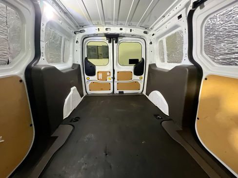 Used 2022 Ford Transit Connect XL image 32