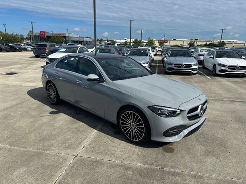 Used 2026 Mercedes-Benz C 300 Sedan image 5