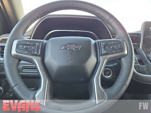 Used 2023 Chevrolet Tahoe Z71 w/ Luxury Package AWD/4WD image 14