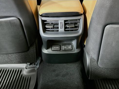 New 2025 Lexus ES 300h w/ Premium Package image 28