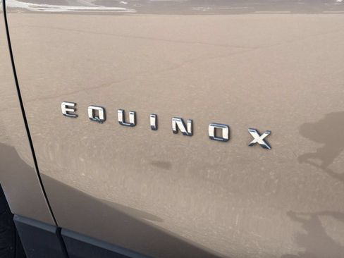 Used 2019 Chevrolet Equinox LT w/ Driver Convenience Package FWD image 14