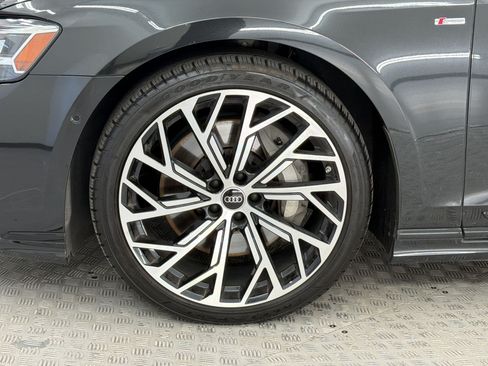 Used 2023 Audi A8 L 3.0T w/ Executive Package AWD/4WD image 11