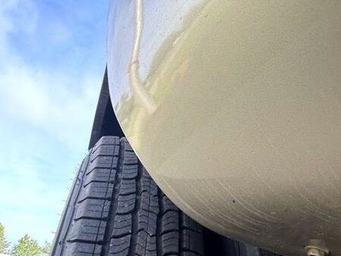 Used 2005 GMC Sierra 3500 SLT w/ Heavy-Duty Power Package image 10