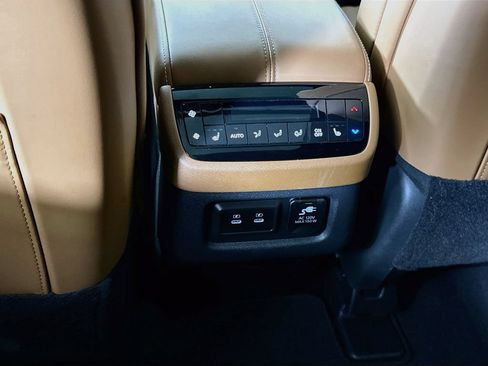 Used 2026 INFINITI QX60 Autograph w/ Dark Cargo Package AWD/4WD image 30