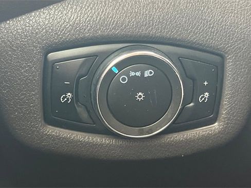 Used 2015 Ford Transit Connect XL image 28