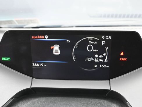 Used 2024 Toyota Prius LE image 20