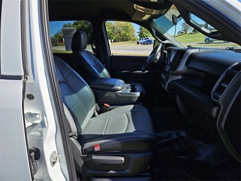 Used 2024 RAM 5500 Tradesman w/ Chrome Appearance Group image 14